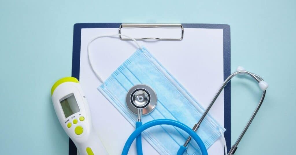 Schema di analisi medico-legale e peritale per questionario anamnestico e gestione delle malattie pregresse nell'assicurazione sanitaria nel 2026